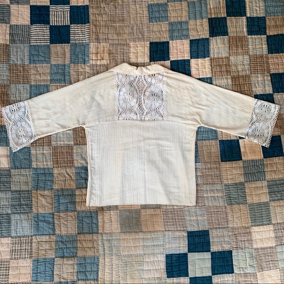Vintage 1970’s Boho Style Linen and Lace Blouse - Picture 6 of 8